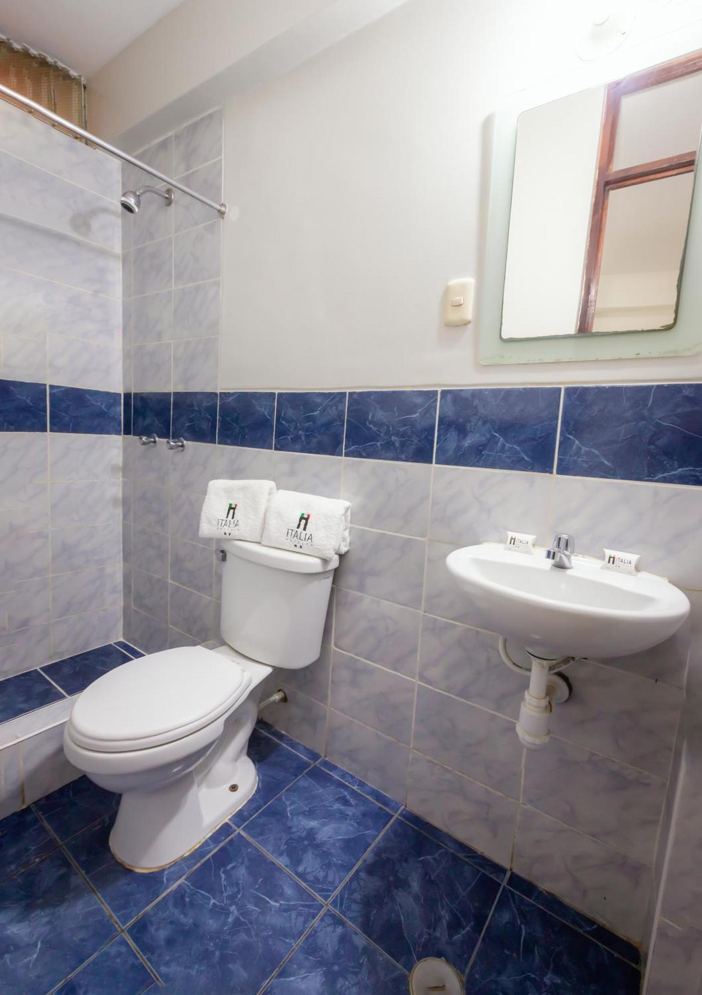 Hotel Italia I Chiclayo Esterno foto